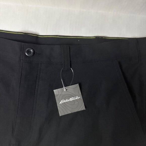 Eddie Bauer Shorts Mens 42 MR Takeoff Chino Shorts Black w Pockets NWT - Picture 2 of 8